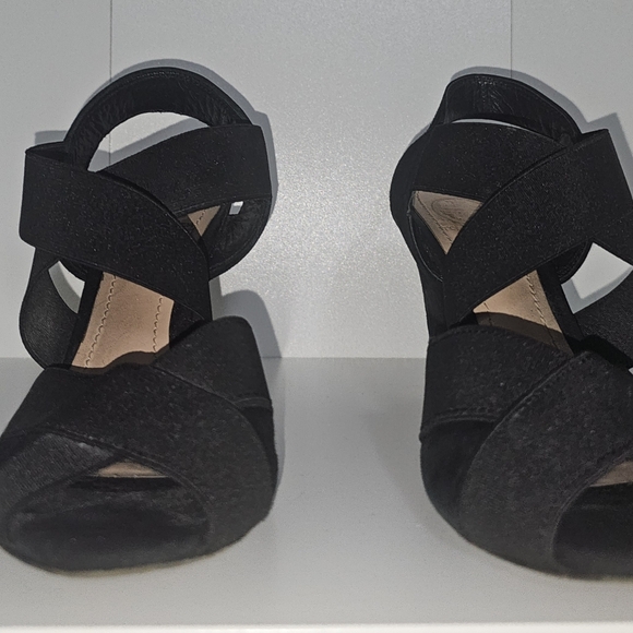 Tory Burch Black Debbie Wedge Suede Strappy Heels Size 7 1/2 - Picture 12 of 13
